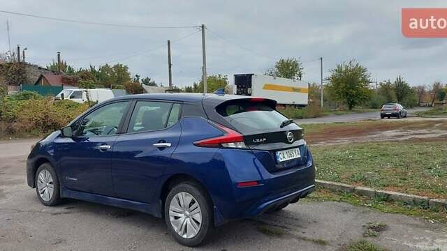 Синій Ніссан Ліф, об'ємом двигуна 0 л та пробігом 143 тис. км за 11400 $, фото 3 на Automoto.ua
