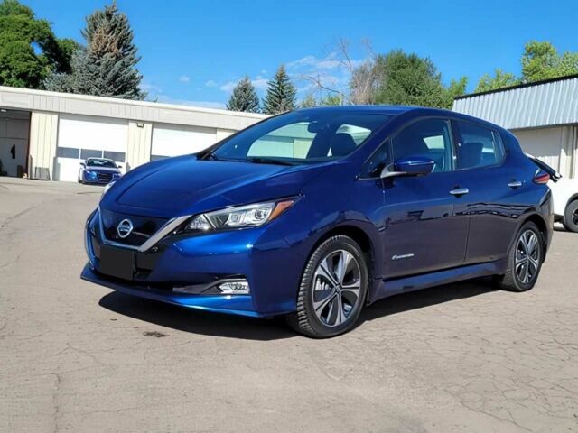 Синий Ниссан Лиф, объемом двигателя 0 л и пробегом 42 тыс. км за 6400 $, фото 2 на Automoto.ua