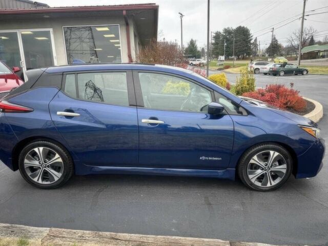 Синий Ниссан Лиф, объемом двигателя 0 л и пробегом 30 тыс. км за 11000 $, фото 3 на Automoto.ua