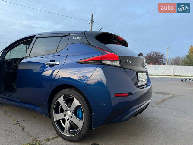 Синий Ниссан Лиф, объемом двигателя 0 л и пробегом 76 тыс. км за 16100 $, фото 28 на Automoto.ua