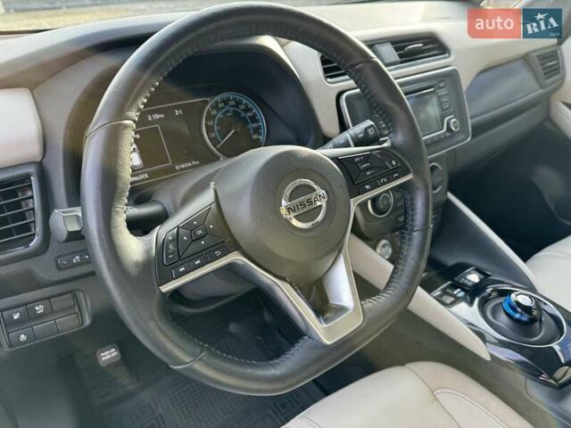 Синій Ніссан Ліф, об'ємом двигуна 0 л та пробігом 18 тис. км за 14500 $, фото 17 на Automoto.ua