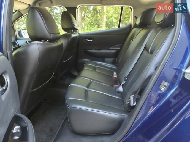 Синій Ніссан Ліф, об'ємом двигуна 0 л та пробігом 81 тис. км за 14500 $, фото 38 на Automoto.ua