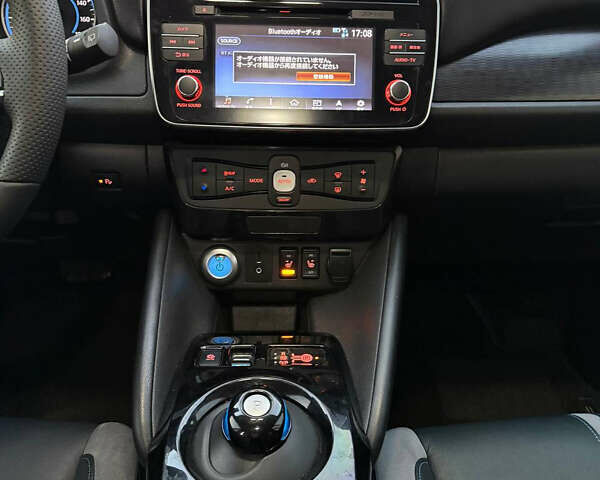 Синий Ниссан Лиф, объемом двигателя 0 л и пробегом 76 тыс. км за 16100 $, фото 36 на Automoto.ua