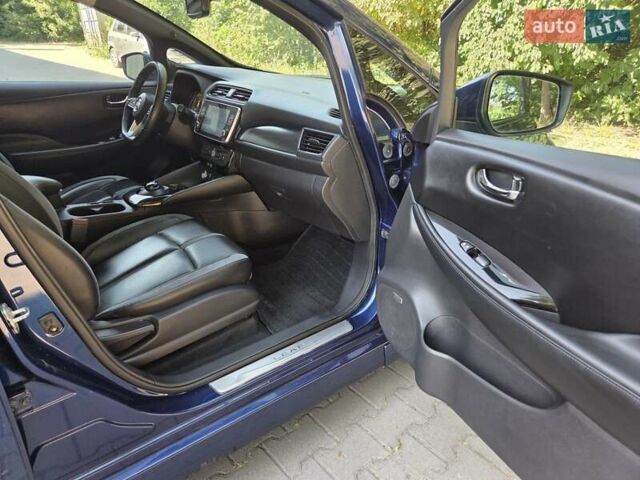 Синій Ніссан Ліф, об'ємом двигуна 0 л та пробігом 81 тис. км за 14500 $, фото 42 на Automoto.ua