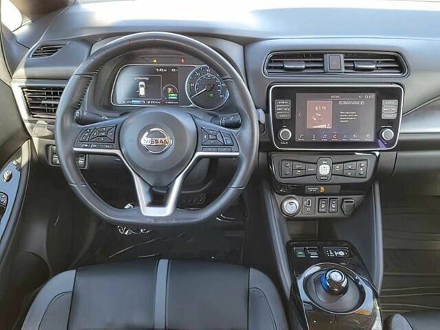 Синий Ниссан Лиф, объемом двигателя 0 л и пробегом 42 тыс. км за 6400 $, фото 7 на Automoto.ua