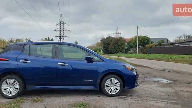 Синій Ніссан Ліф, об'ємом двигуна 0 л та пробігом 143 тис. км за 11400 $, фото 7 на Automoto.ua