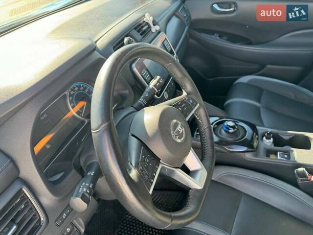 Синий Ниссан Лиф, объемом двигателя 0 л и пробегом 60 тыс. км за 15000 $, фото 17 на Automoto.ua