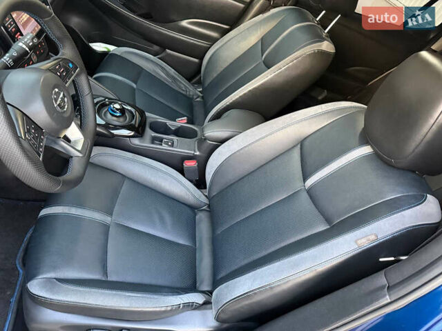 Синий Ниссан Лиф, объемом двигателя 0 л и пробегом 76 тыс. км за 16100 $, фото 19 на Automoto.ua