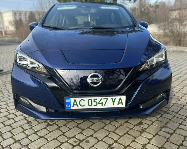 Синий Ниссан Лиф, объемом двигателя 0 л и пробегом 2 тыс. км за 24999 $, фото 9 на Automoto.ua