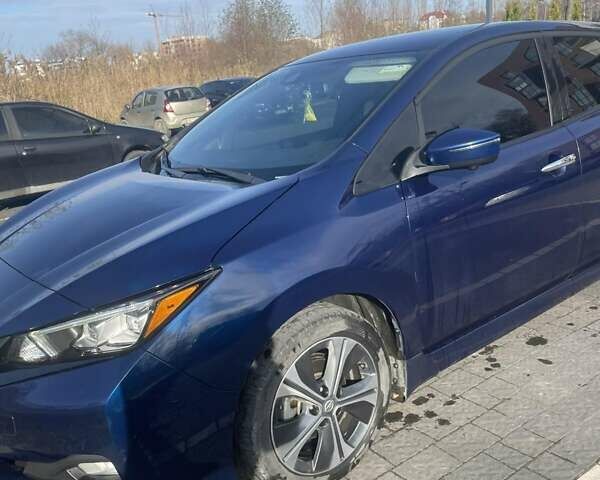 Синий Ниссан Лиф, объемом двигателя 0 л и пробегом 84 тыс. км за 18500 $, фото 2 на Automoto.ua