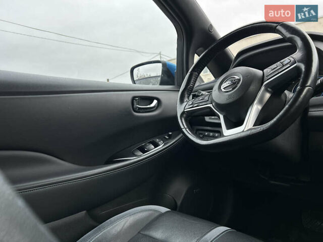 Синий Ниссан Лиф, объемом двигателя 0 л и пробегом 130 тыс. км за 14700 $, фото 29 на Automoto.ua