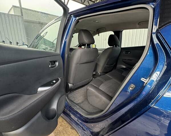 Синий Ниссан Лиф, объемом двигателя 0 л и пробегом 47 тыс. км за 20000 $, фото 14 на Automoto.ua