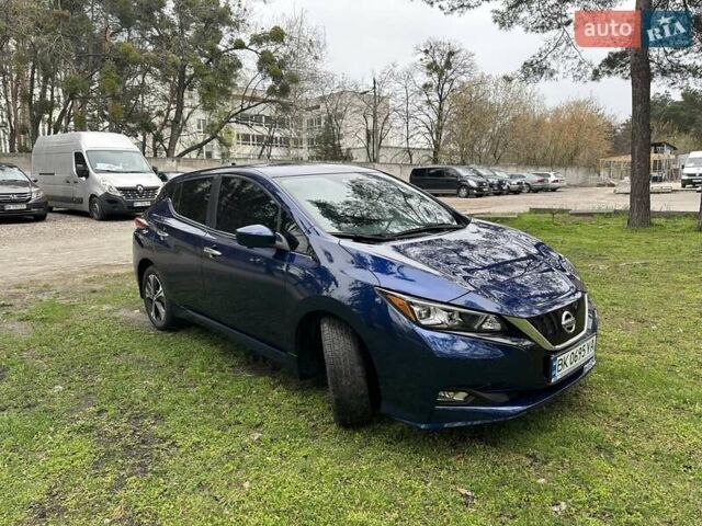 Синий Ниссан Лиф, объемом двигателя 0 л и пробегом 39 тыс. км за 17500 $, фото 2 на Automoto.ua
