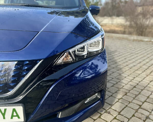 Синий Ниссан Лиф, объемом двигателя 0 л и пробегом 2 тыс. км за 24999 $, фото 6 на Automoto.ua