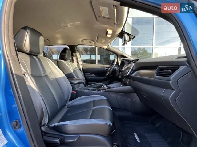 Синий Ниссан Лиф, объемом двигателя 0 л и пробегом 34 тыс. км за 14900 $, фото 8 на Automoto.ua