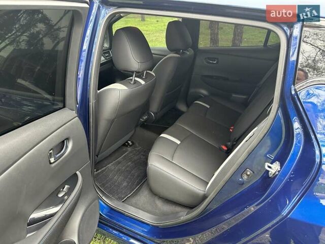 Синий Ниссан Лиф, объемом двигателя 0 л и пробегом 39 тыс. км за 17500 $, фото 9 на Automoto.ua