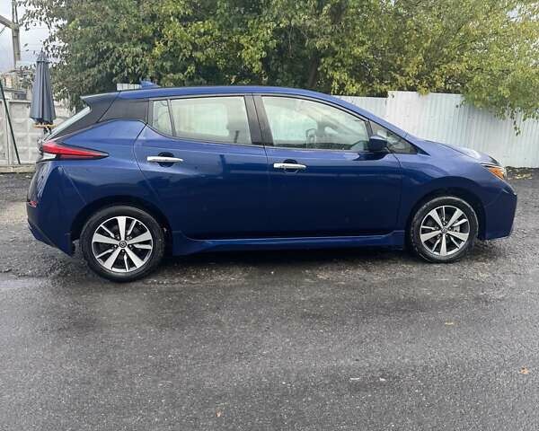 Синий Ниссан Лиф, объемом двигателя 0 л и пробегом 47 тыс. км за 20000 $, фото 3 на Automoto.ua