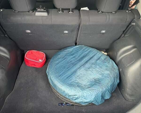 Синий Ниссан Лиф, объемом двигателя 0 л и пробегом 47 тыс. км за 20000 $, фото 24 на Automoto.ua