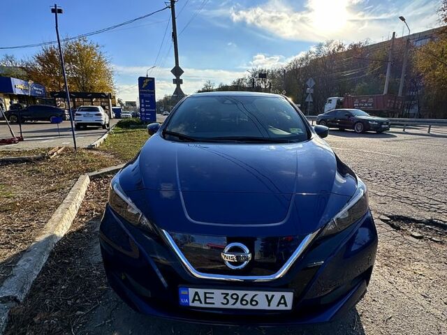 Синий Ниссан Лиф, объемом двигателя 0 л и пробегом 35 тыс. км за 17700 $, фото 1 на Automoto.ua