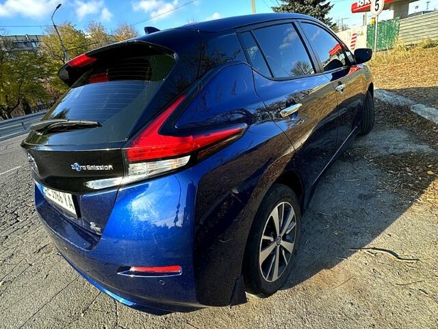 Синий Ниссан Лиф, объемом двигателя 0 л и пробегом 35 тыс. км за 17700 $, фото 6 на Automoto.ua