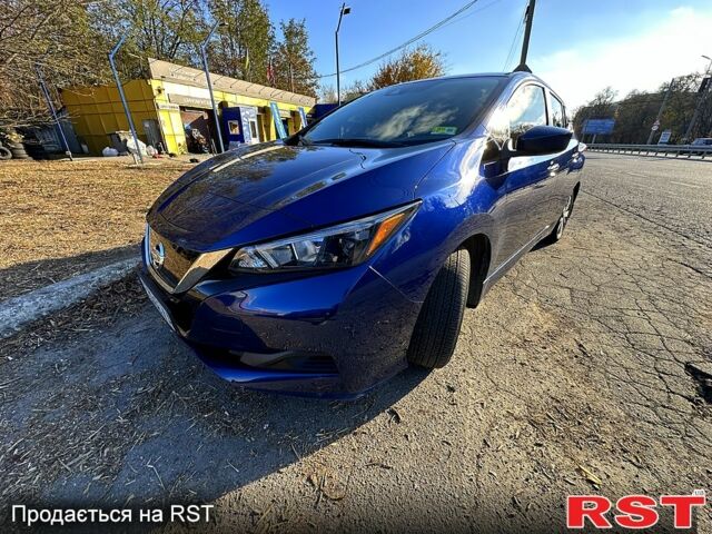 Синий Ниссан Лиф, объемом двигателя 0 л и пробегом 35 тыс. км за 17700 $, фото 2 на Automoto.ua