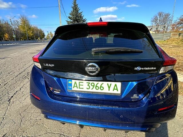 Синий Ниссан Лиф, объемом двигателя 0 л и пробегом 35 тыс. км за 17700 $, фото 5 на Automoto.ua