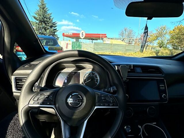 Синий Ниссан Лиф, объемом двигателя 0 л и пробегом 35 тыс. км за 17700 $, фото 10 на Automoto.ua