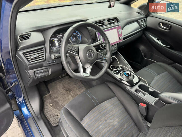 Синий Ниссан Лиф, объемом двигателя 0 л и пробегом 36 тыс. км за 14200 $, фото 7 на Automoto.ua