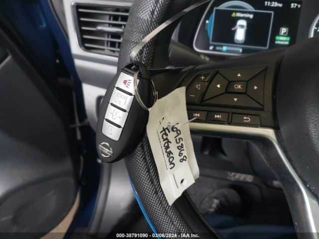 Синий Ниссан Лиф, объемом двигателя 0 л и пробегом 58 тыс. км за 7000 $, фото 10 на Automoto.ua