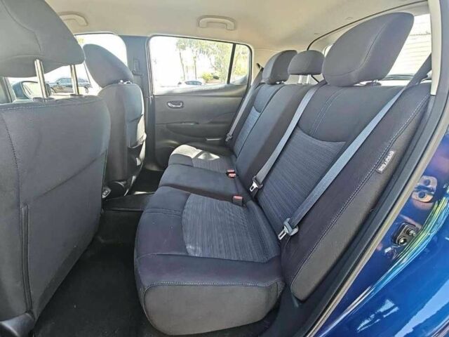 Синий Ниссан Лиф, объемом двигателя 0 л и пробегом 49 тыс. км за 8600 $, фото 7 на Automoto.ua