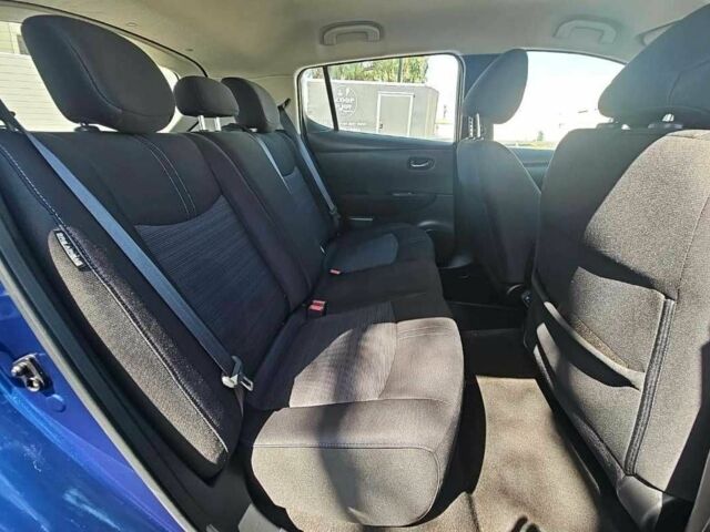 Синий Ниссан Лиф, объемом двигателя 0 л и пробегом 49 тыс. км за 8600 $, фото 6 на Automoto.ua