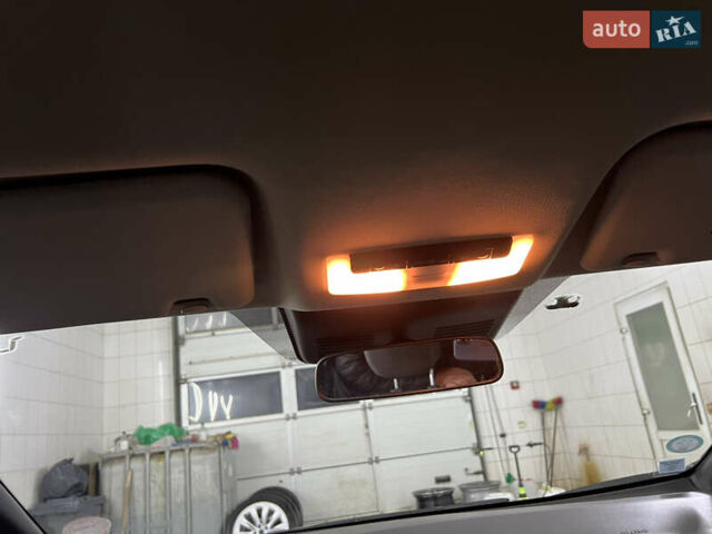 Синій Ніссан Ліф, об'ємом двигуна 0 л та пробігом 88 тис. км за 12800 $, фото 22 на Automoto.ua