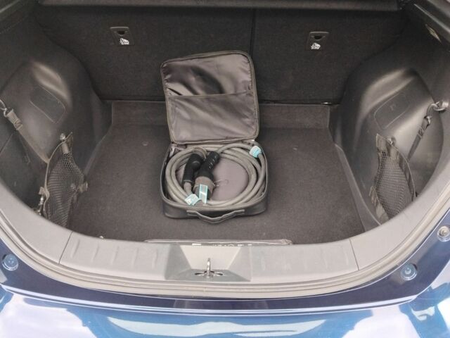 Синий Ниссан Лиф, объемом двигателя 0 л и пробегом 49 тыс. км за 17700 $, фото 8 на Automoto.ua