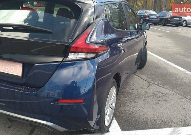 Синий Ниссан Лиф, объемом двигателя 0 л и пробегом 27 тыс. км за 16800 $, фото 5 на Automoto.ua