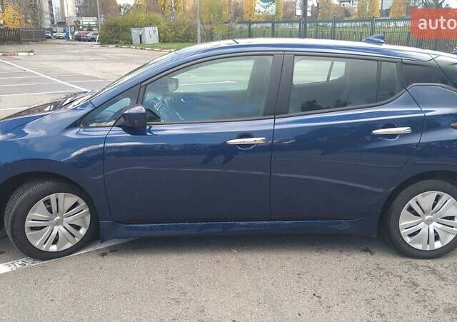 Синий Ниссан Лиф, объемом двигателя 0 л и пробегом 27 тыс. км за 16800 $, фото 10 на Automoto.ua