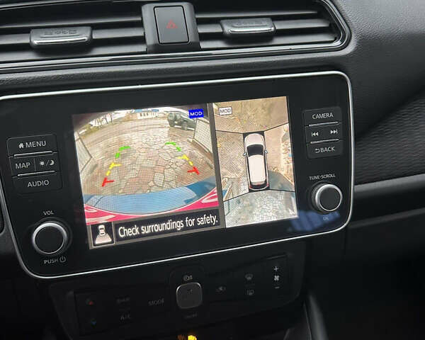 Синий Ниссан Лиф, объемом двигателя 0 л и пробегом 18 тыс. км за 21000 $, фото 16 на Automoto.ua