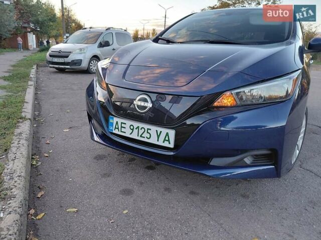 Ніссан Ліф 2024 у Кривому Розі на Automoto.ua Синій Ніссан Ліф, об'ємом двигуна 0 л та пробігом 5 тис. км за 17900 $, фото 10 на Automoto.ua