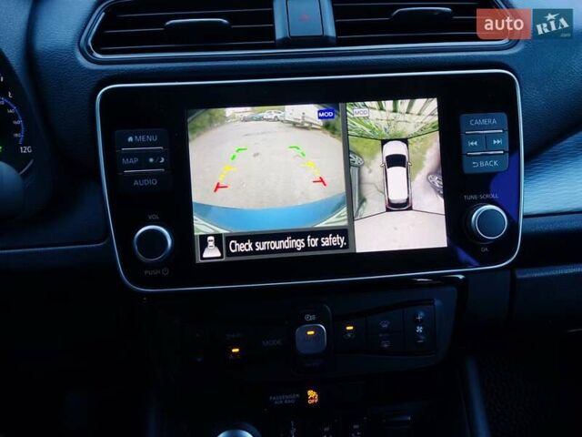 Синий Ниссан Лиф, объемом двигателя 0 л и пробегом 9 тыс. км за 22500 $, фото 1 на Automoto.ua