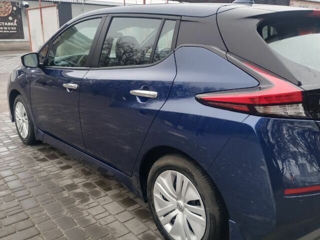 Синий Ниссан Лиф, объемом двигателя 0 л и пробегом 1 тыс. км за 17000 $, фото 4 на Automoto.ua