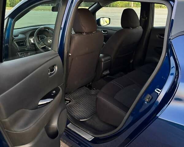 Синий Ниссан Лиф, объемом двигателя 0 л и пробегом 9 тыс. км за 22500 $, фото 11 на Automoto.ua