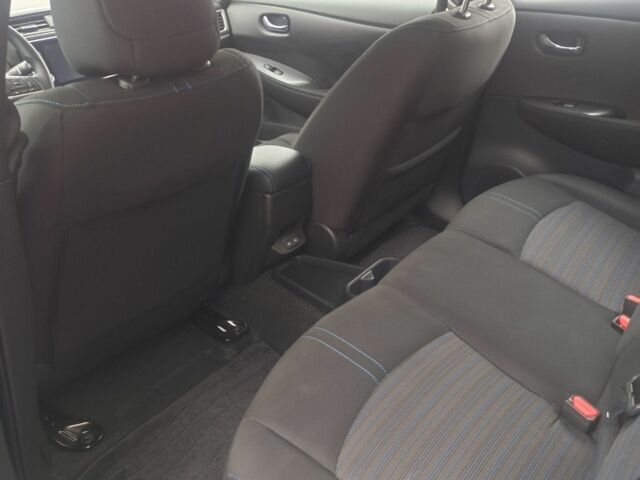 Синий Ниссан Лиф, объемом двигателя 0 л и пробегом 1 тыс. км за 17000 $, фото 6 на Automoto.ua