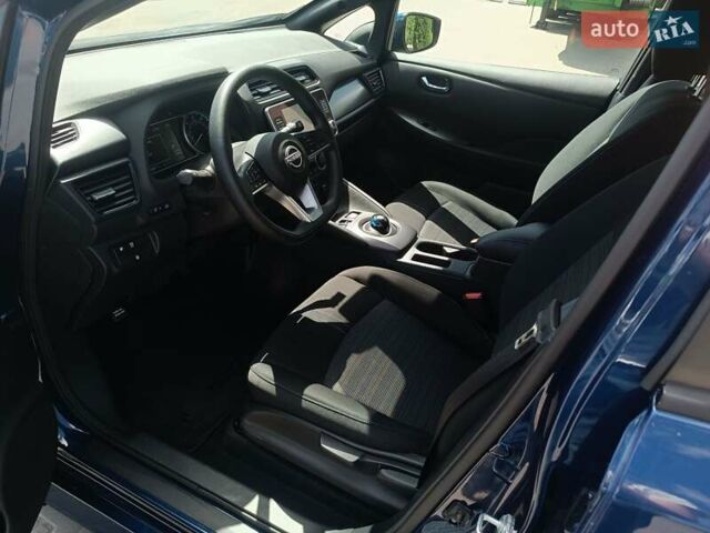 Синий Ниссан Лиф, объемом двигателя 0 л и пробегом 12 тыс. км за 16300 $, фото 10 на Automoto.ua