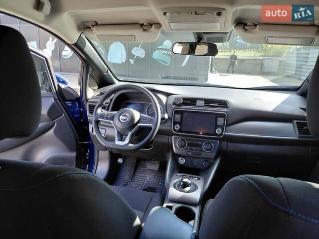Ніссан Ліф 2024 у Кривому Розі на Automoto.ua Синій Ніссан Ліф, об'ємом двигуна 0 л та пробігом 5 тис. км за 17900 $, фото 30 на Automoto.ua