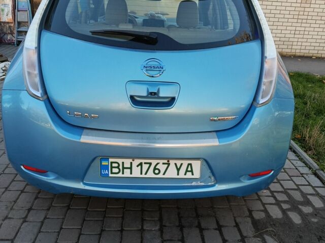 Синий Ниссан Лиф, объемом двигателя 0 л и пробегом 165 тыс. км за 4800 $, фото 5 на Automoto.ua