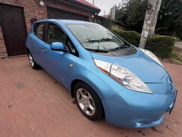 Синий Ниссан Лиф, объемом двигателя 0 л и пробегом 110 тыс. км за 4599 $, фото 1 на Automoto.ua