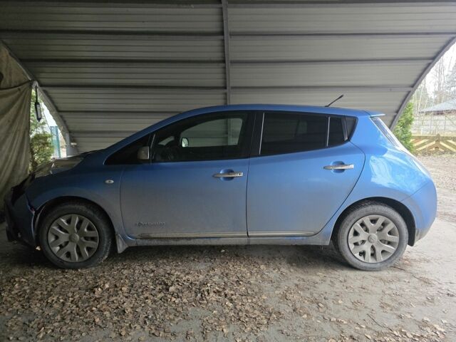 Синій Ніссан Ліф, об'ємом двигуна 0 л та пробігом 128 тис. км за 4500 $, фото 2 на Automoto.ua