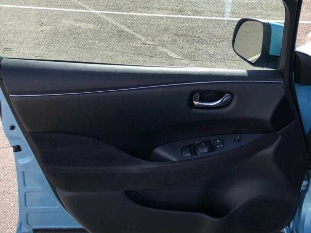 Синій Ніссан Ліф, об'ємом двигуна 0 л та пробігом 126 тис. км за 6199 $, фото 8 на Automoto.ua