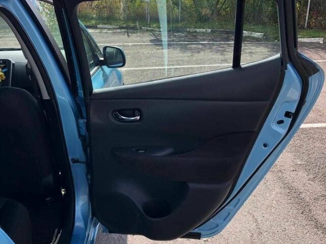 Синій Ніссан Ліф, об'ємом двигуна 0 л та пробігом 126 тис. км за 6199 $, фото 11 на Automoto.ua