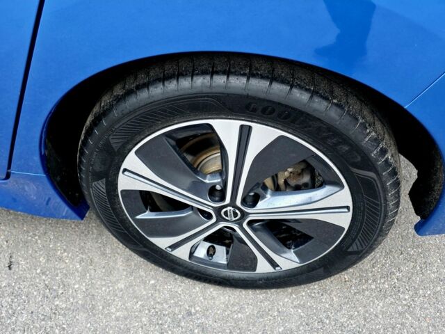 Синій Ніссан Ліф, об'ємом двигуна 0 л та пробігом 57 тис. км за 14500 $, фото 4 на Automoto.ua