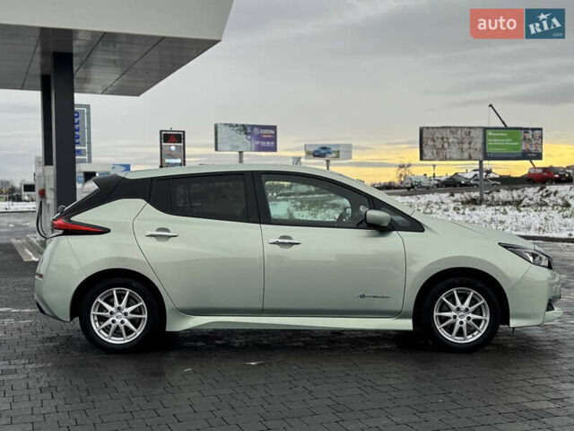 Зеленый Ниссан Лиф, объемом двигателя 0 л и пробегом 99 тыс. км за 11990 $, фото 18 на Automoto.ua